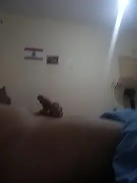 Snapshot of rox_hamm chatting on October 2025 08:33:02 PM rox hamm online show from October 2025 08:33:02 PM