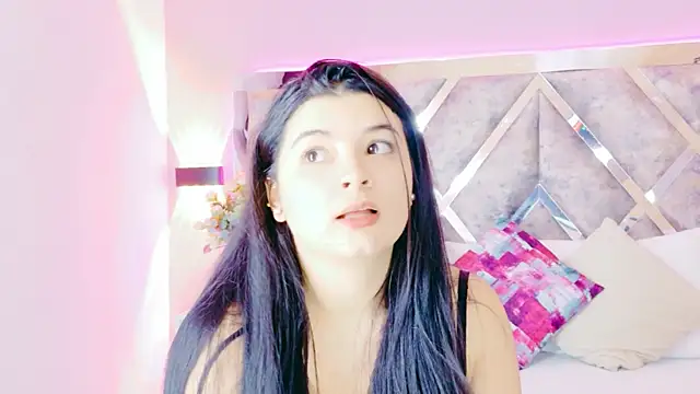 Snapshot of ValeriaOrtega chatting on October 2025 12:06:01 PM ValeriaOrtega online show from October 2025 12:06:01 PM