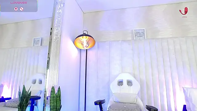 Snapshot of im_helina chatting on November 2025 12:25:01 PM im helina online show from November 2025 12:25:01 PM