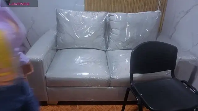 Kitten Cam online show from June 2026 11:20:01 PM