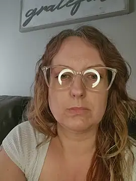 Snapshot of TattedMamaXOXO chatting on September 2025 06:32:02 PM TattedMamaXOXO online show from September 2025 06:32:02 PM