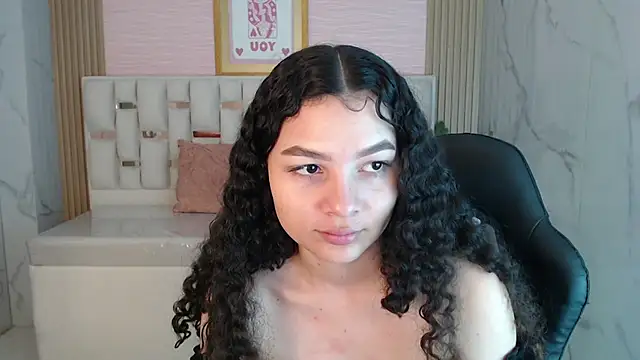 shalon diaz s online show from September 2025 01:22:01 PM