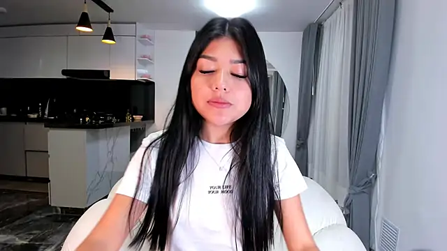 Snapshot of 1lubonnie chatting on March 2025 03:40:01 AM 1lubonnie online show from March 2025 03:40:01 AM