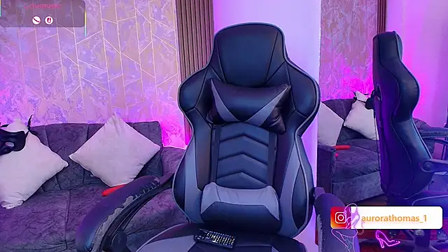 Aurora thomas  1 online show from February 2026 10:59:02 PM