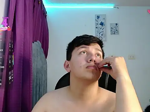 Snapshot of Alan_red chatting on October 2025 12:22:01 AM Alan red online show from October 2025 12:22:01 AM