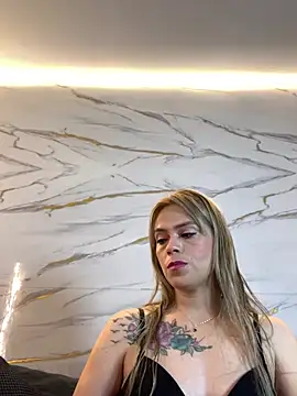 RayaCarr  online show from July 2026 01:09:01 PM