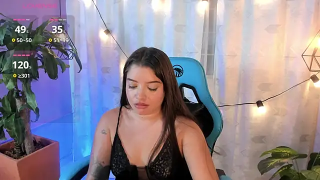 Lia little18 online show from May 2026 09:33:02 PM