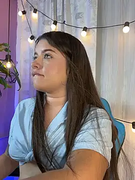 Lia little18 online show from May 2026 08:05:01 PM