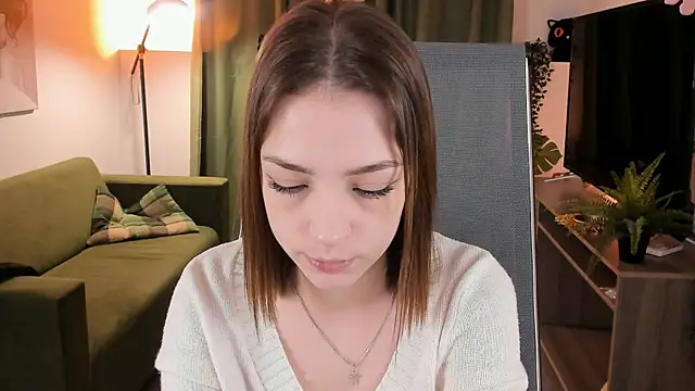 Snapshot of PamBeesly chatting on January 2026 08:20:01 AM PamBeesly online show from January 2026 08:20:01 AM