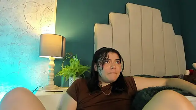 Snapshot of Zoe_Cheshire chatting on February 2025 06:32:02 AM Zoe Cheshire online show from February 2025 06:32:02 AM