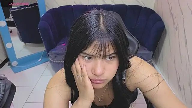 Paulette v online show from September 2025 01:02:01 PM