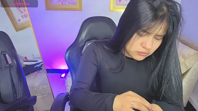 Paulette v online show from May 2026 01:05:01 PM