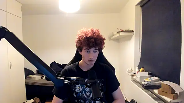 KawaiiMinaUwU online show from January 2025 08:49:01 PM