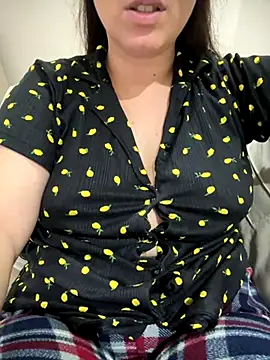 Snapshot of haskadin chatting on September 2025 06:35:01 PM haskadin online show from September 2025 06:35:01 PM