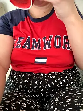 Snapshot of haskadin chatting on October 2025 09:09:01 AM haskadin online show from October 2025 09:09:01 AM