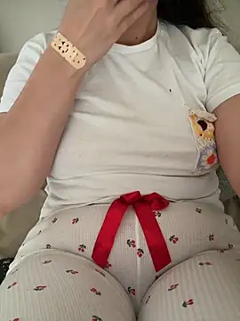 Snapshot of haskadin chatting on October 2025 08:13:01 AM haskadin online show from October 2025 08:13:01 AM