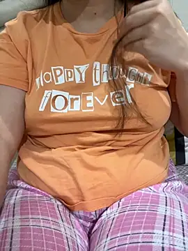 Snapshot of haskadin chatting on November 2025 08:21:01 PM haskadin online show from November 2025 08:21:01 PM