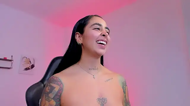 sophierooy22 online show from September 2025 07:41:01 PM