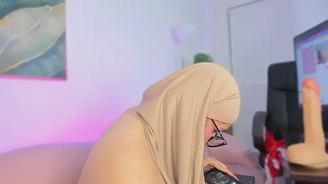 Ayha khalaf online show from February 2026 06:26:01 AM