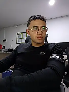 Snapshot of Thonny-becker chatting on February 2025 01:58:02 AM Thonny-becker online show from February 2025 01:58:02 AM