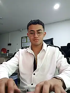 Snapshot of Thonny-becker chatting on February 2025 10:42:02 PM Thonny-becker online show from February 2025 10:42:02 PM