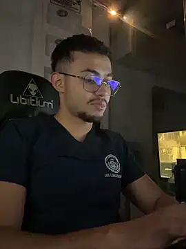 Snapshot of Thonny-becker chatting on February 2026 11:38:01 PM Thonny-becker online show from February 2026 11:38:01 PM