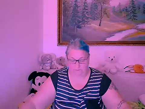 mayamayx online show from November 2025 03:58:01 PM