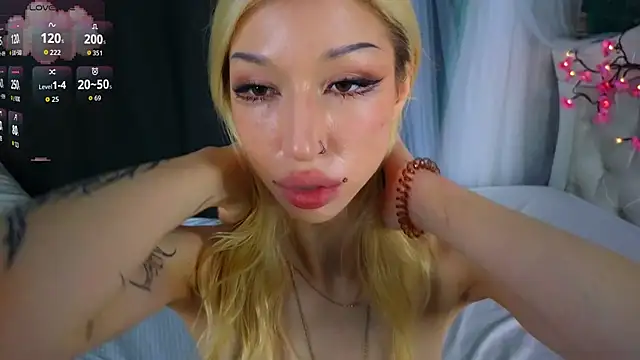 Snapshot of SallyCha chatting on July 2026 08:45:01 AM SallyCha online show from July 2026 08:45:01 AM