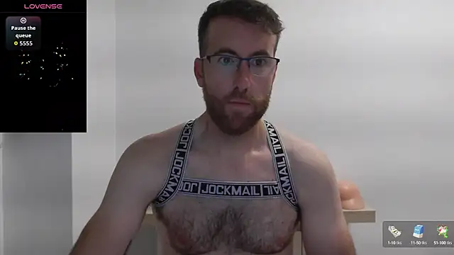 Snapshot of machohiberiko chatting on October 2025 07:36:02 PM machohiberiko online show from October 2025 07:36:02 PM