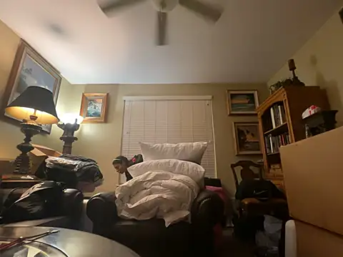 Snapshot of geld_88 chatting on January 2025 02:26:01 AM geld 88 online show from January 2025 02:26:01 AM