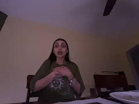 Snapshot of geld_88 chatting on January 2025 01:43:02 AM geld 88 online show from January 2025 01:43:02 AM