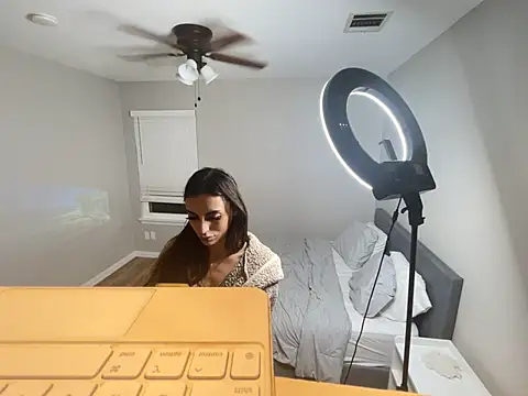 Snapshot of geld_88 chatting on January 2025 04:20:01 AM geld 88 online show from January 2025 04:20:01 AM