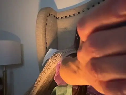 Snapshot of geld_88 chatting on October 2025 09:40:02 AM geld 88 online show from October 2025 09:40:02 AM