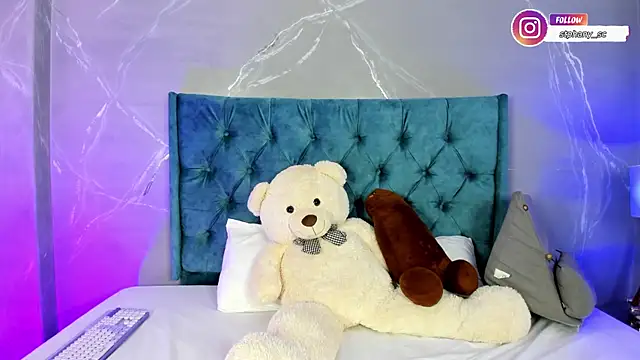 Snapshot of fierygroup chatting on April 2026 01:43:02 AM fierygroup online show from April 2026 01:43:02 AM