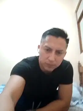 LuisMex1998 online show from October 2025 01:46:02 AM