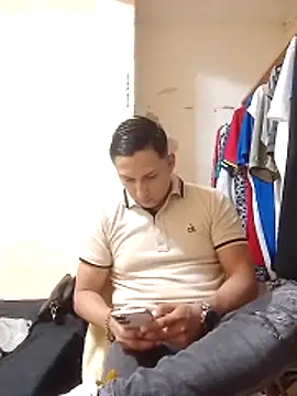 LuisMex1998 online show from March 2026 11:48:01 PM