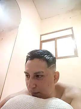 LuisMex1998 online show from July 2026 02:07:02 AM