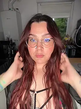 Cherrycherrymiss online show from June 2026 07:41:01 PM