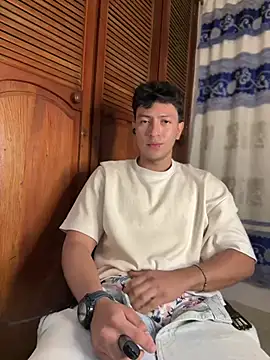 Snapshot of Amon__ashford chatting on February 2025 12:10:02 AM Amon ashford online show from February 2025 12:10:02 AM