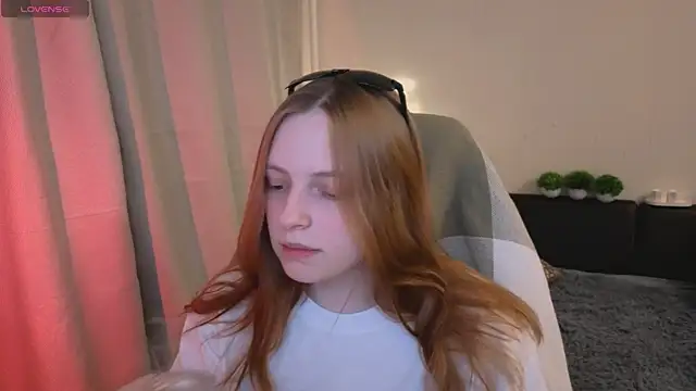 Snapshot of Hanna_melon chatting on February 2025 05:05:02 PM Hanna melon online show from February 2025 05:05:02 PM