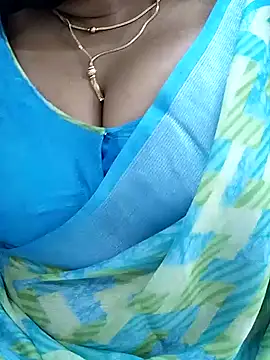 Queenflowerr online show from February 2025 05:26:02 PM