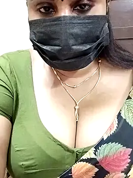 Queenflowerr online show from February 2025 10:00:01 AM