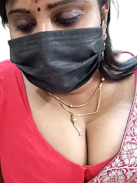 Queenflowerr online show from February 2025 09:27:02 PM