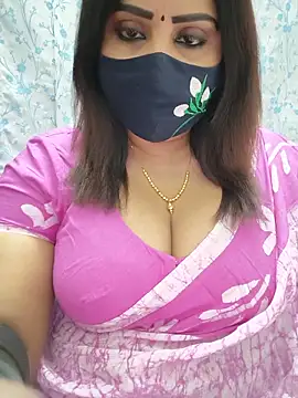 Snapshot of Queenflowerr chatting on June 2026 08:09:02 PM Queenflowerr online show from June 2026 08:09:02 PM