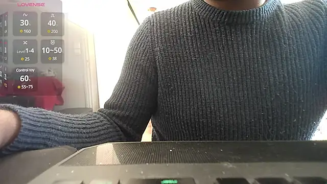 Snapshot of IndienTiger chatting on March 2025 11:17:01 AM IndienTiger online show from March 2025 11:17:01 AM