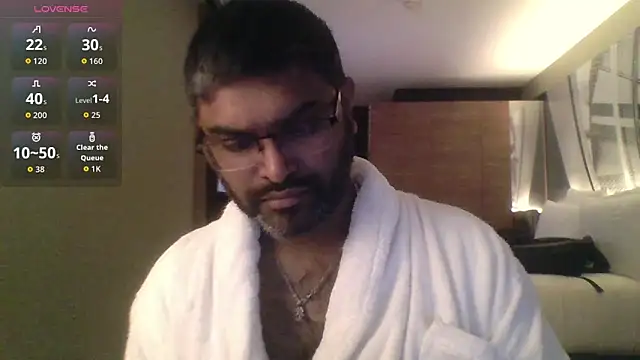 Snapshot of IndienTiger chatting on September 2025 07:04:01 PM IndienTiger online show from September 2025 07:04:01 PM