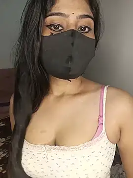 Love-N online show from May 2026 06:49:01 PM