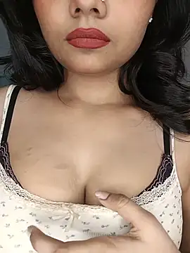 Love-N online show from July 2026 05:59:02 PM