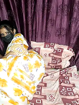 Snapshot of Hot_honey77 chatting on February 2025 10:53:01 PM Hot honey77 online show from February 2025 10:53:01 PM