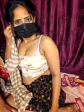 Snapshot of Hot_honey77 chatting on March 2025 05:46:01 PM Hot honey77 online show from March 2025 05:46:01 PM